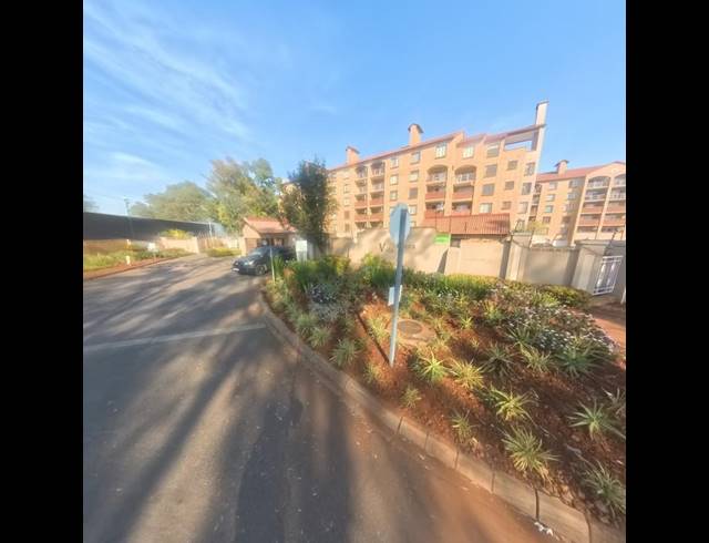 2 BEDROOM APARTMENT FOR SALE IN DIE HOEWES